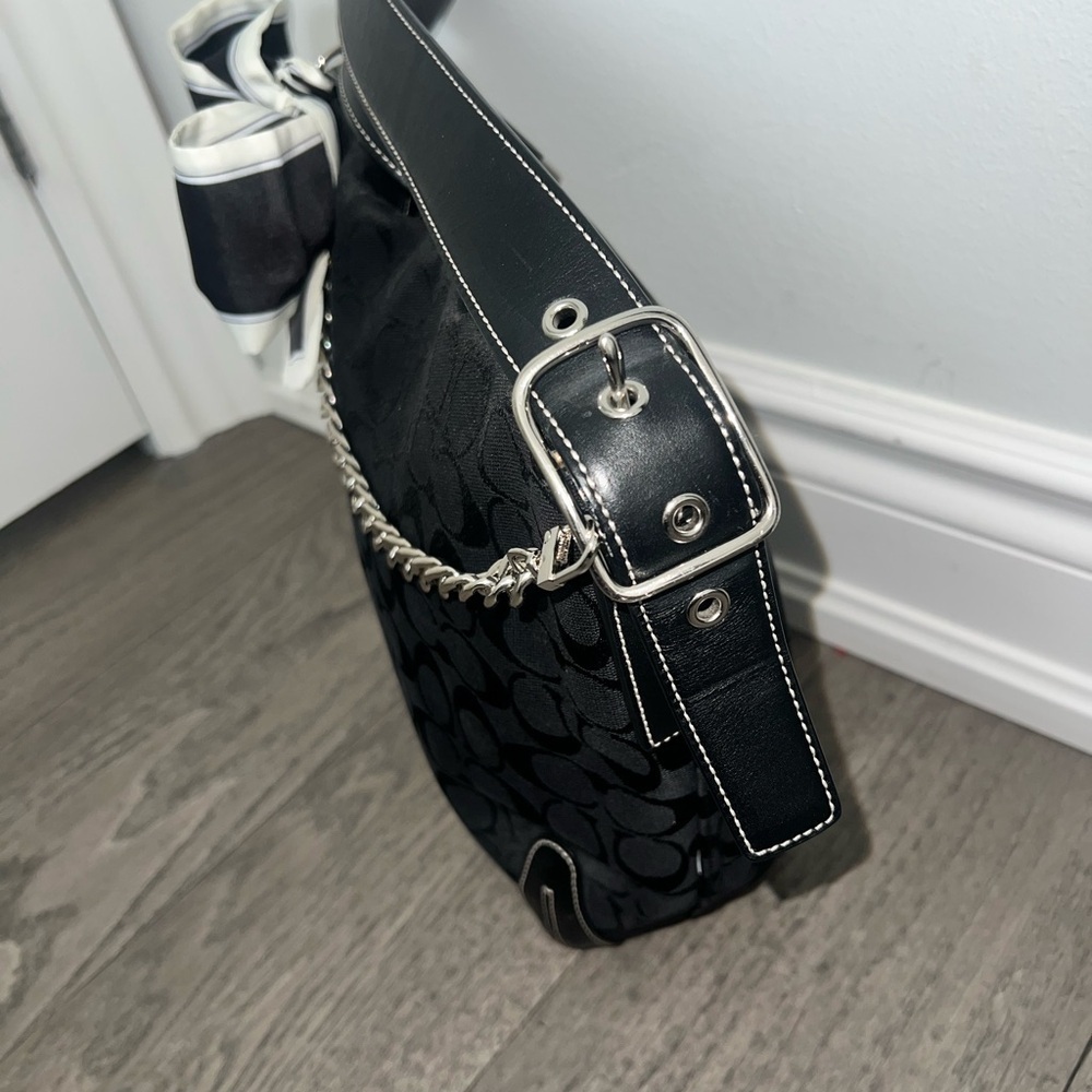 ✨ Host Pick ✨ Coach Black Signature Shoulder Bag - Picture 4 of 11